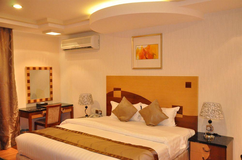 Renz Hotel Jeddah Exterior photo