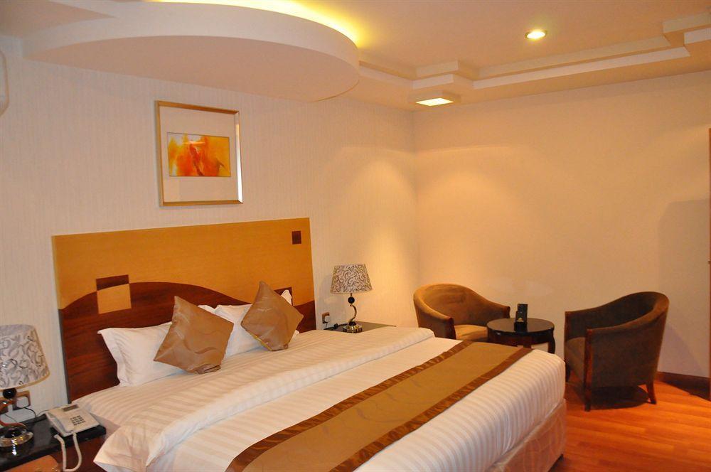 Renz Hotel Jeddah Exterior photo